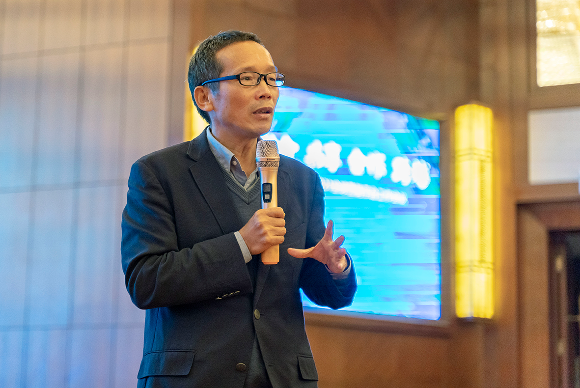 背景童博.png 背景童博.png